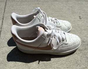 Nike Court Vision Low Women's Size 10 White and Rose Gold Sneakers